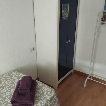 Virgen Gracia 8, Center, Quite, Parking On Request, Vg Holiday home