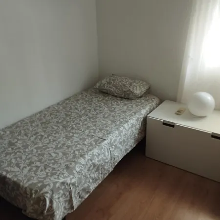 Virgen Gracia 8, Center, Quite, Parking On Request, Vg Holiday home